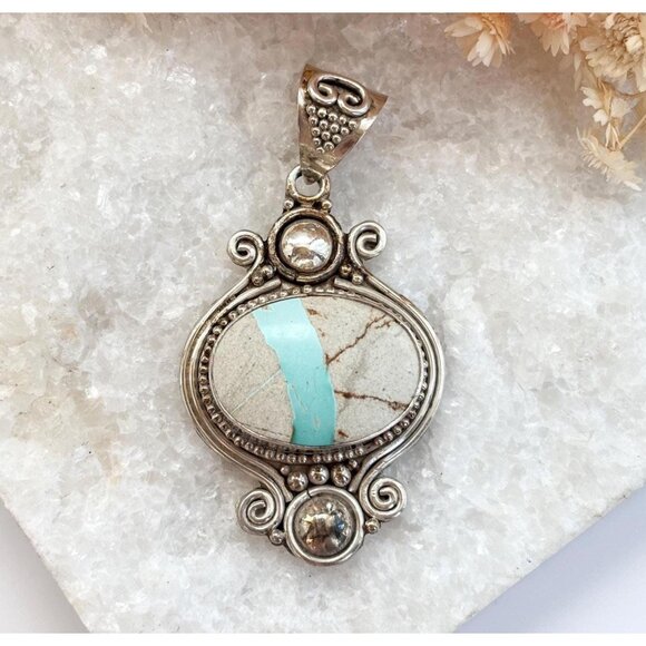 Balinese Made Cabochon Marble White & Turquoise Sterling Silver Vintage Pendant - Picture 1 of 10